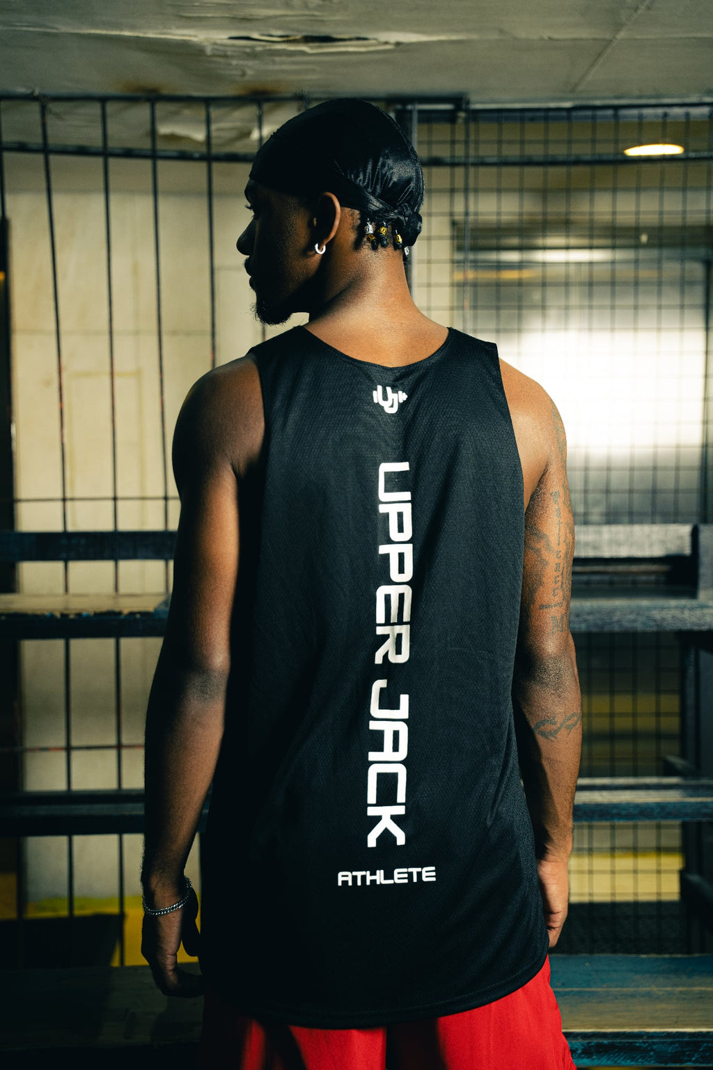 UJ TANK TOP BLACK