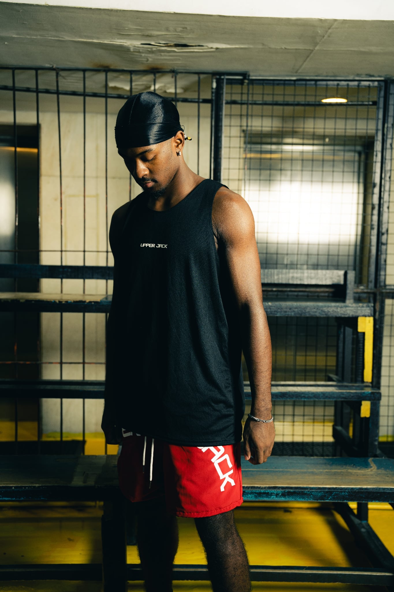 UJ TANK TOP BLACK