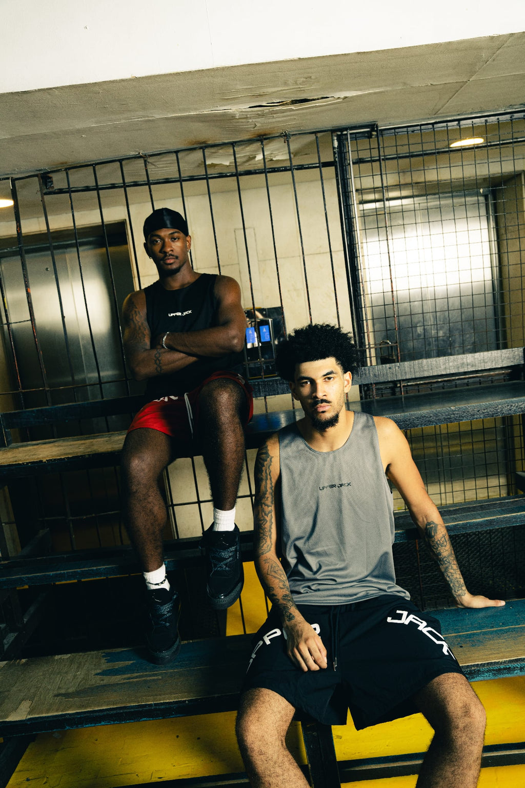 UJ TANK TOP GRAY