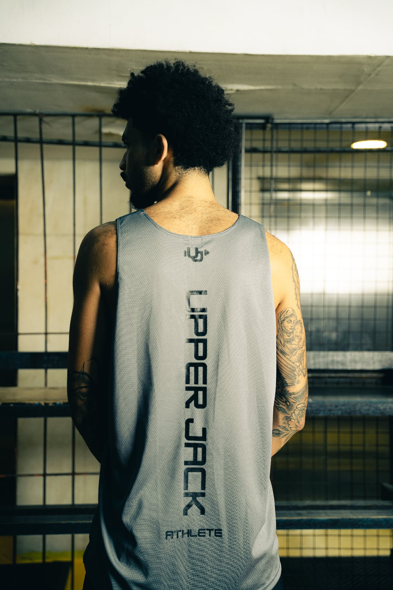 UJ TANK TOP GRAY